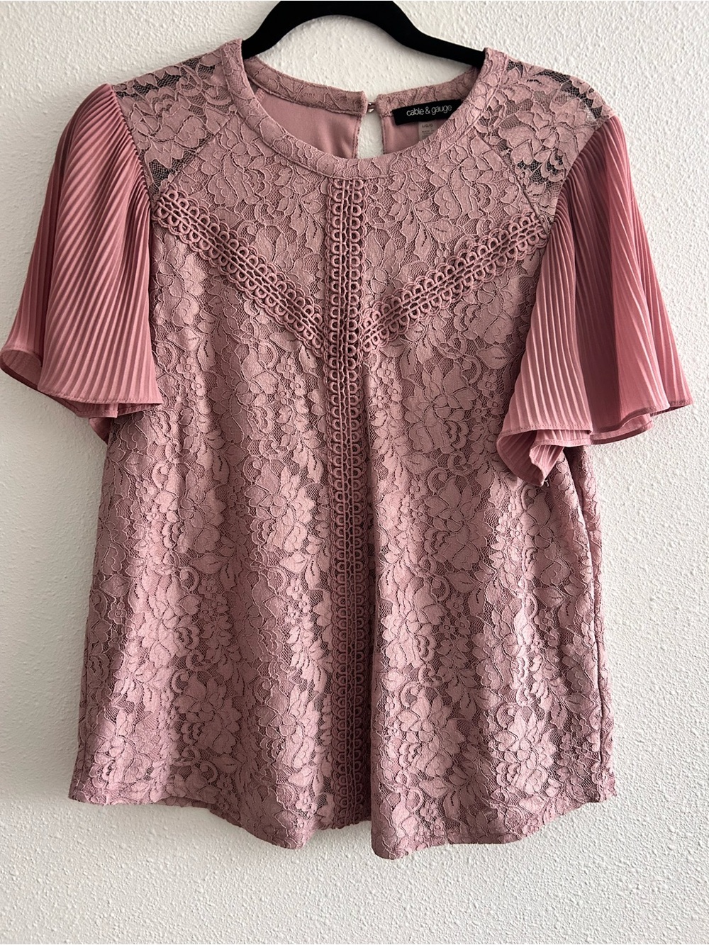 Cable & Gauge Pink Lace Flutter Sleeve Blouse